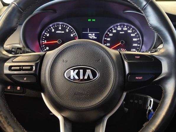 Kia Rio IV с пробегом 2019 года, цена 992 000 рублей, 112548 км, седан, Автокод Объявления