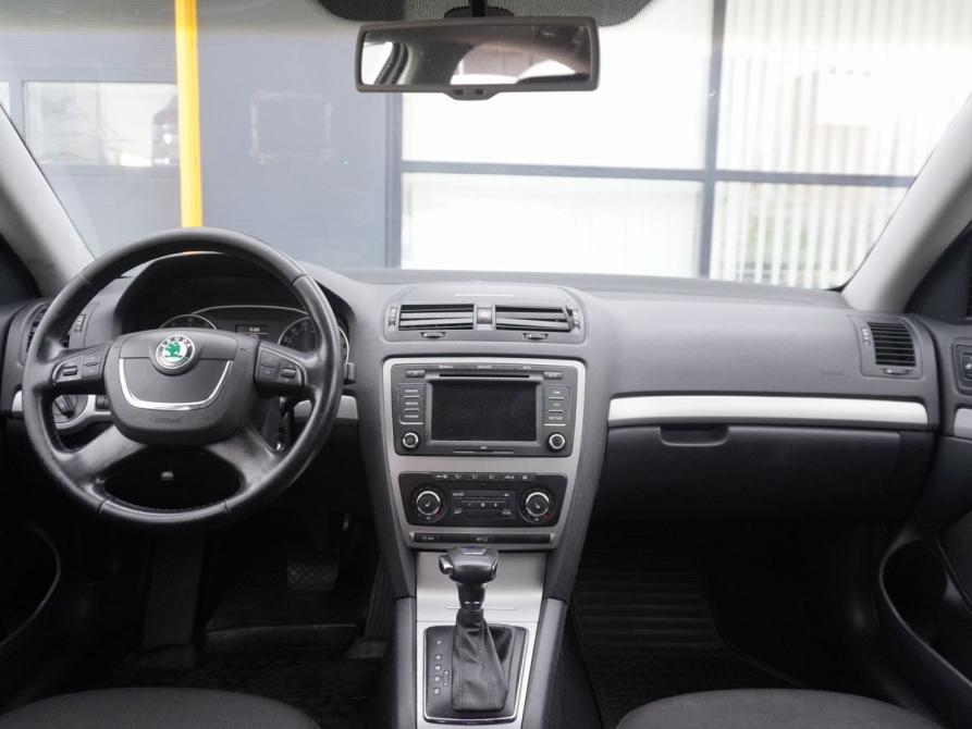 Skoda Octavia II (A5) Рестайлинг Москва  - изображение 12