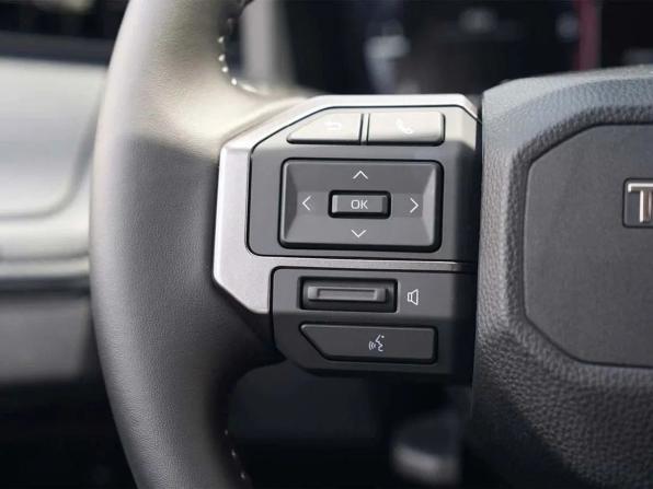 Новый Toyota Hilux IX 2026 года, цена 9 490 000 рублей, offers.body_type.unknown, Автокод Объявления