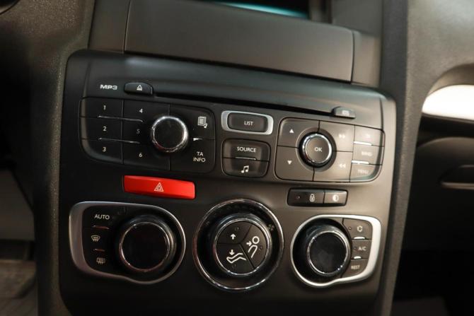 Citroen C4 II с пробегом 2014 года, цена 679 000 рублей, 246000 км, седан, Автокод Объявления