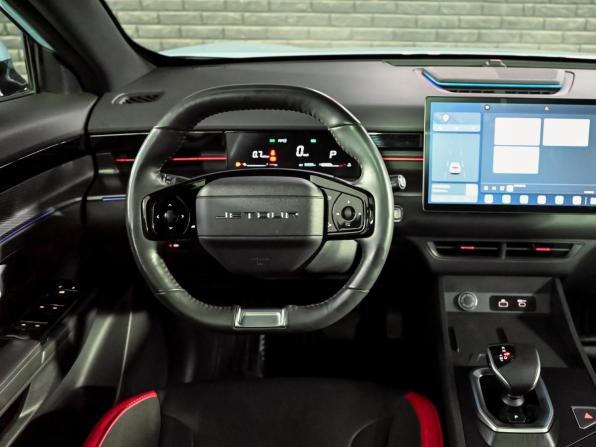 JETOUR DASHING I с пробегом 2023 года, цена 1 900 000 рублей, 99392 км, внедорожник, Автокод Объявления
