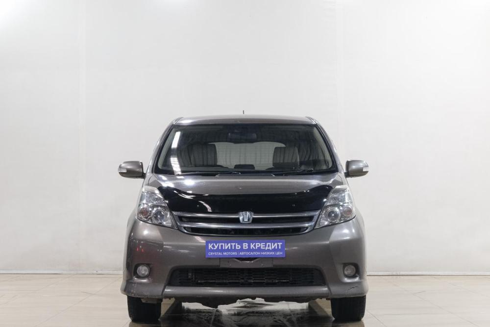 Toyota ISis I Рестайлинг Новокузнецк  - изображение 2