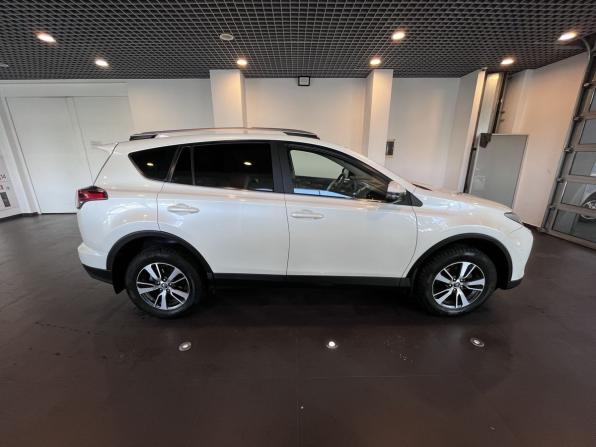 Toyota RAV4 IV (XA40) Рестайлинг с пробегом 2017 года, цена 2 195 000 рублей, 120149 км, внедорожник, Автокод Объявления