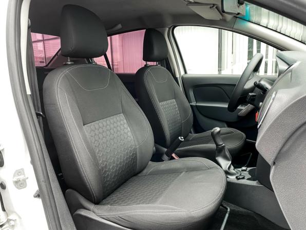 Renault Logan II с пробегом 2018 года, цена 316 000 рублей, 360221 км, седан, Автокод Объявления