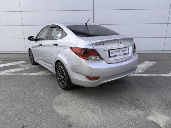 Hyundai Solaris I с пробегом 2011 года, цена 730 000 рублей, 212046 км, седан, Автокод Объявления