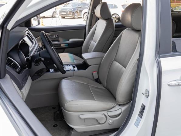 Kia Carnival III с пробегом 2017 года, цена 2 275 000 рублей, 94398 км, минивэн, Автокод Объявления
