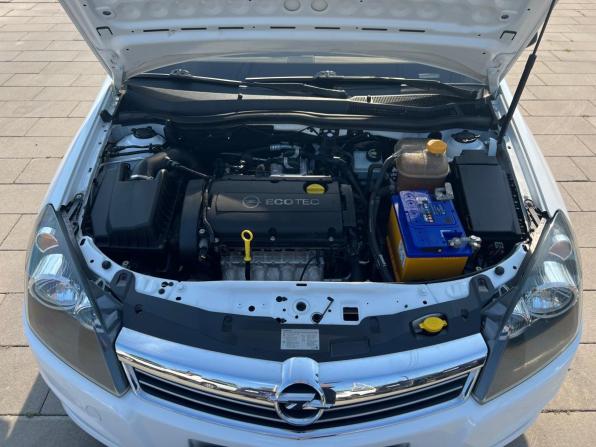 Opel Astra H Рестайлинг с пробегом 2014 года, цена 686 900 рублей, 140229 км, хэтчбек, Автокод Объявления