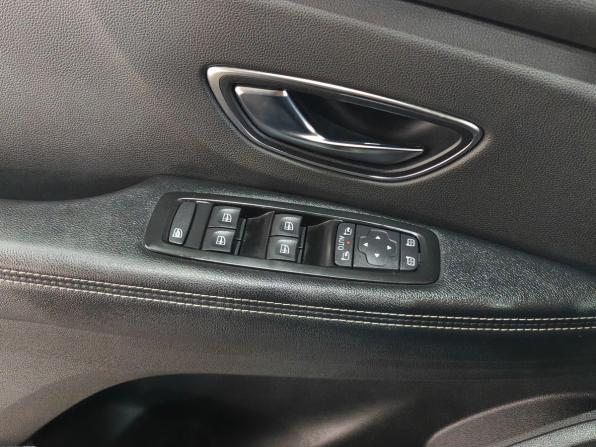 Renault Scenic IV с пробегом 2018 года, цена 1 675 000 рублей, 94617 км, компактвэн, Автокод Объявления