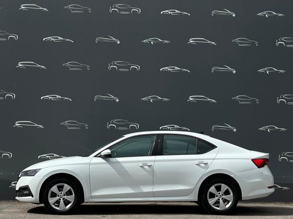 Skoda Octavia IV (A8) с пробегом 2021 года, цена 2 010 200 рублей, 105763 км, лифтбек, Автокод Объявления