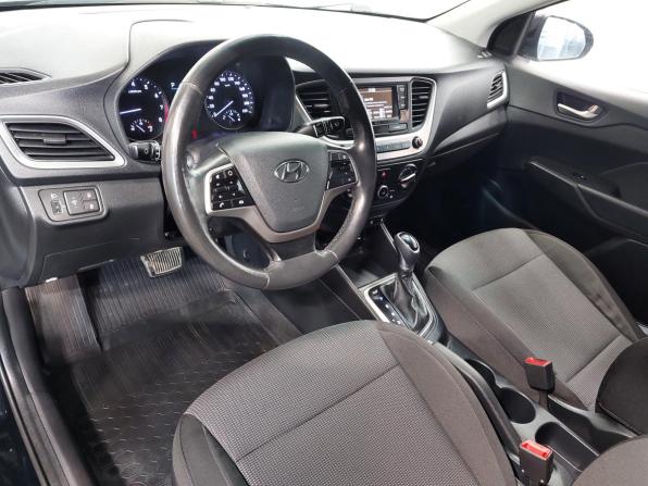 Hyundai Solaris II с пробегом 2018 года, цена 1 280 000 рублей, 99000 км, седан, Автокод Объявления