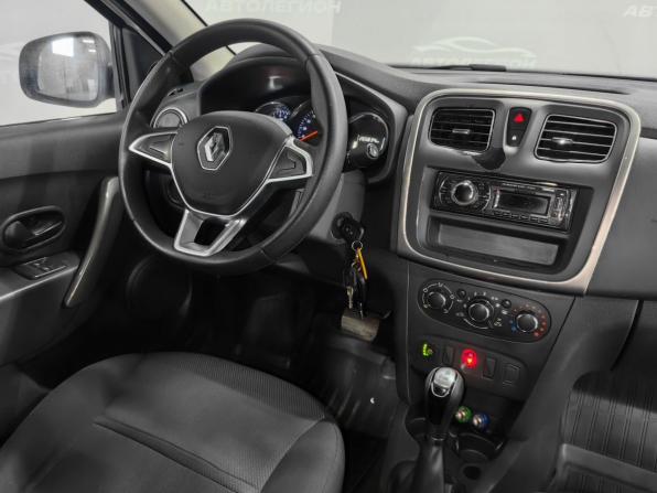 Renault Logan II Рестайлинг с пробегом 2019 года, цена 580 000 рублей, 265000 км, седан, Автокод Объявления
