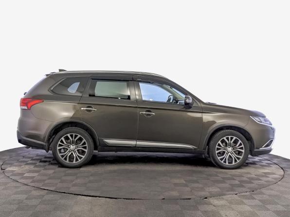 Mitsubishi Outlander III Рестайлинг 2 с пробегом 2018 года, цена 2 380 000 рублей, 123700 км, внедорожник, Автокод Объявления