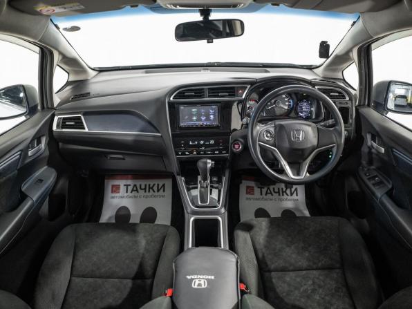 Honda Shuttle II с пробегом 2016 года, цена 1 078 500 рублей, 160077 км, универсал, Автокод Объявления