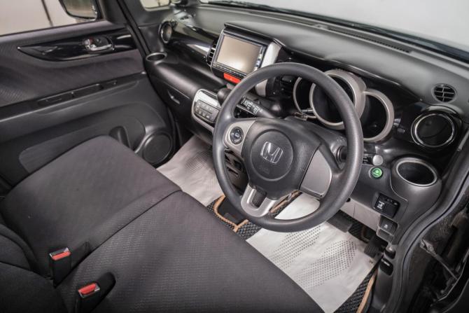 Honda N-BOX I с пробегом 2013 года, цена 769 000 рублей, 88000 км, микровэн, Автокод Объявления