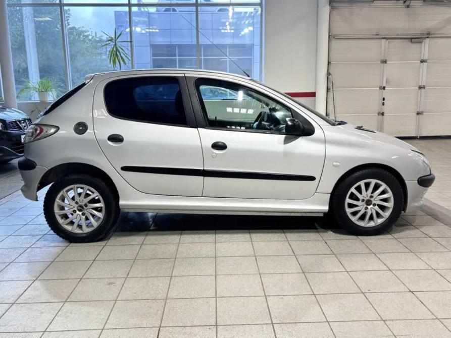 Peugeot 206 Челябинск  - изображение 6