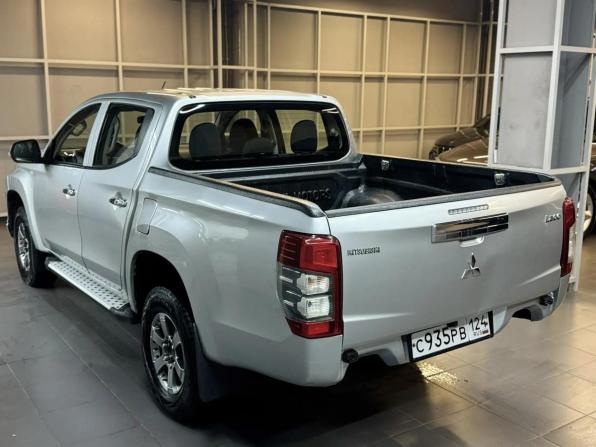 Mitsubishi L200 V Рестайлинг с пробегом 2019 года, цена 1 997 000 рублей, 245048 км, пикап, Автокод Объявления