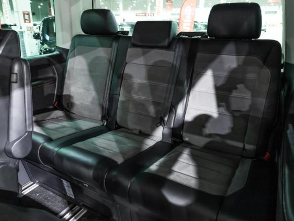 Volkswagen Multivan T6 Рестайлинг с пробегом 2020 года, цена 6 499 000 рублей, 90800 км, минивэн, Автокод Объявления