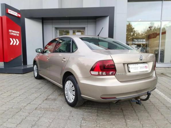 Volkswagen Polo V Рестайлинг с пробегом 2016 года, цена 1 079 440 рублей, 103576 км, седан, Автокод Объявления