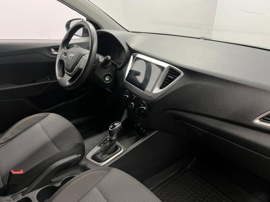 Hyundai Solaris II Санкт-Петербург  - изображение 19