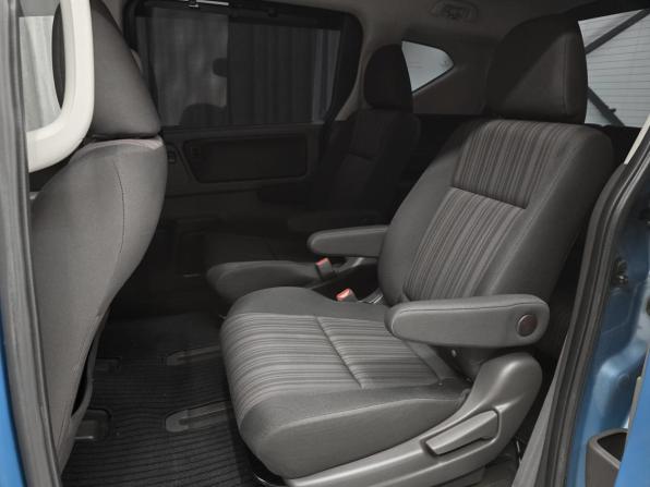 Honda Freed II с пробегом 2017 года, цена 1 350 000 рублей, 151023 км, компактвэн, Автокод Объявления