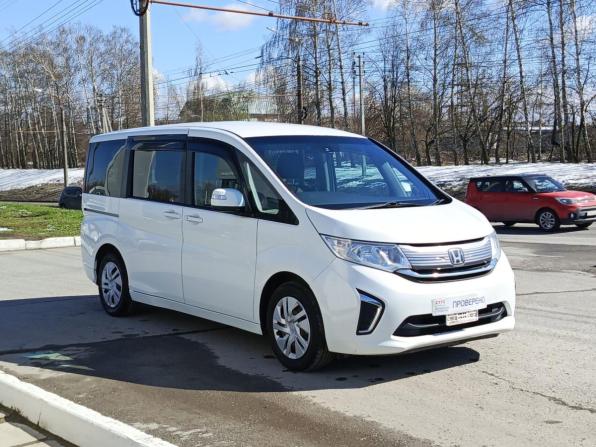 Honda Stepwgn V с пробегом 2016 года, цена 1 750 000 рублей, 119151 км, минивэн, Автокод Объявления