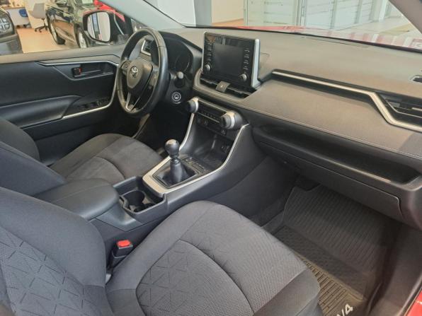 Toyota RAV4 V (XA50) с пробегом 2021 года, цена 2 649 000 рублей, 112318 км, внедорожник, Автокод Объявления