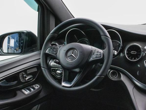 Mercedes-Benz V-Класс III (W447) Рестайлинг с пробегом 2019 года, цена 3 630 000 рублей, 240635 км, минивэн, Автокод Объявления