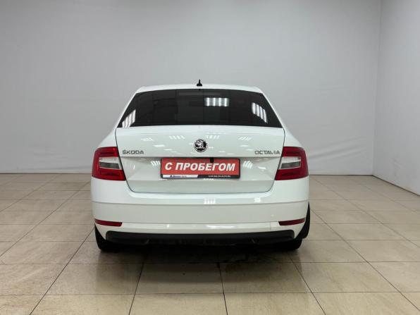 Skoda Octavia III (A7) Рестайлинг с пробегом 2018 года, цена 1 090 000 рублей, 260200 км, лифтбек, Автокод Объявления