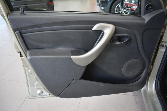 Renault Logan I Рестайлинг с пробегом 2011 года, цена 489 000 рублей, 129000 км, седан, Автокод Объявления