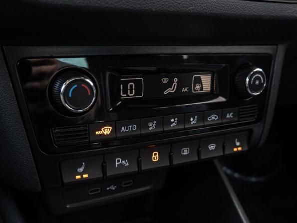Volkswagen Polo VI с пробегом 2021 года, цена 1 765 000 рублей, 138614 км, лифтбек, Автокод Объявления