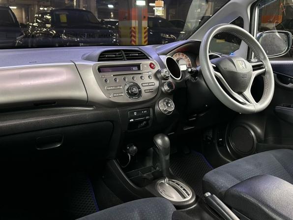 Honda Fit II с пробегом 2010 года, цена 790 000 рублей, 197754 км, хэтчбек, Автокод Объявления