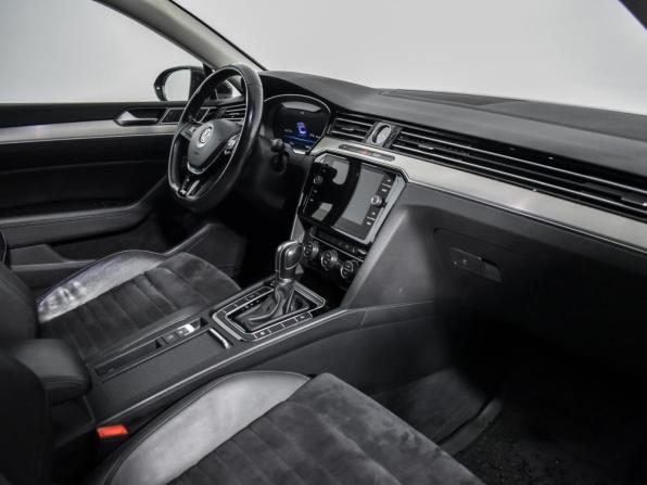 Volkswagen Passat B8 с пробегом 2018 года, цена 1 880 000 рублей, 138600 км, седан, Автокод Объявления