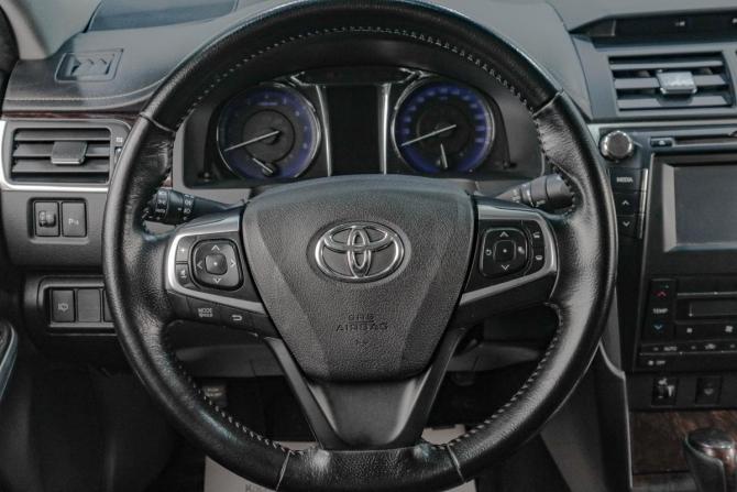 Toyota Camry VII (XV50) Рестайлинг с пробегом 2017 года, цена 1 969 000 рублей, 113000 км, седан, Автокод Объявления