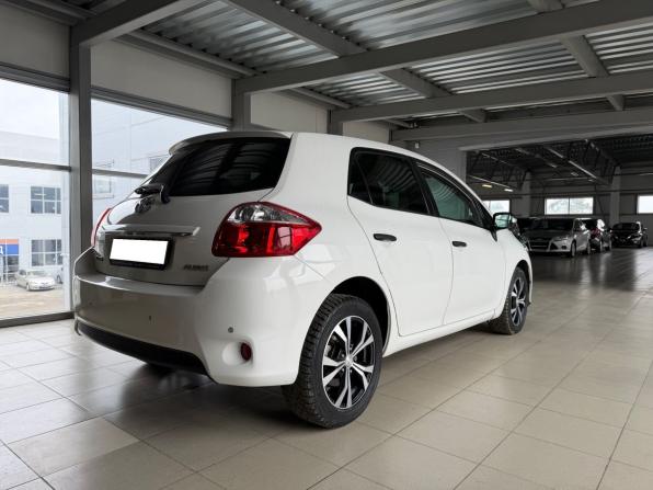 Toyota Auris I Рестайлинг с пробегом 2011 года, цена 929 000 рублей, 242000 км, хэтчбек, Автокод Объявления