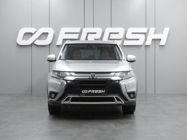 Mitsubishi Outlander III Рестайлинг 3 с пробегом 2020 года, цена 2 499 000 рублей, 117008 км, внедорожник, Автокод Объявления