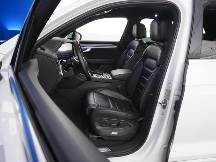 Volkswagen Touareg III Москва  - изображение 10