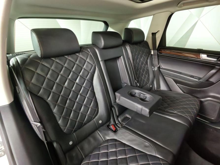 Volkswagen Touareg II Рестайлинг Москва  - изображение 17