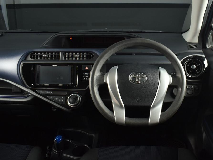 Toyota Aqua I Рестайлинг Кемерово  - изображение 8