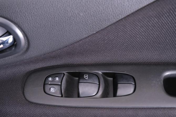Nissan Serena IV (C26) с пробегом 2016 года, цена 1 429 000 рублей, 299000 км, минивэн, Автокод Объявления