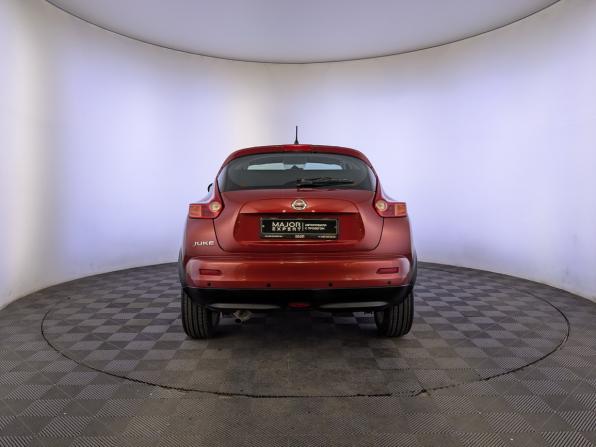 Nissan Juke I с пробегом 2013 года, цена 1 055 000 рублей, 119107 км, внедорожник, Автокод Объявления