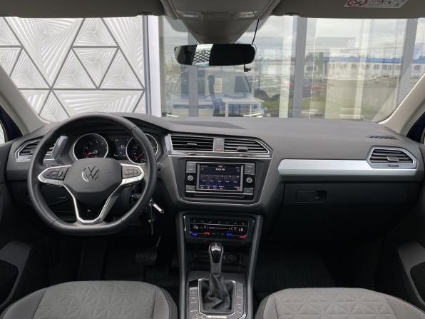 Volkswagen Tiguan II Рестайлинг с пробегом 2021 года, цена 3 279 000 рублей, 25358 км, внедорожник, Автокод Объявления
