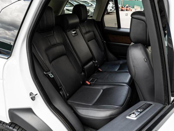 Land Rover Range Rover IV Рестайлинг с пробегом 2018 года, цена 5 350 000 рублей, 159042 км, внедорожник, Автокод Объявления