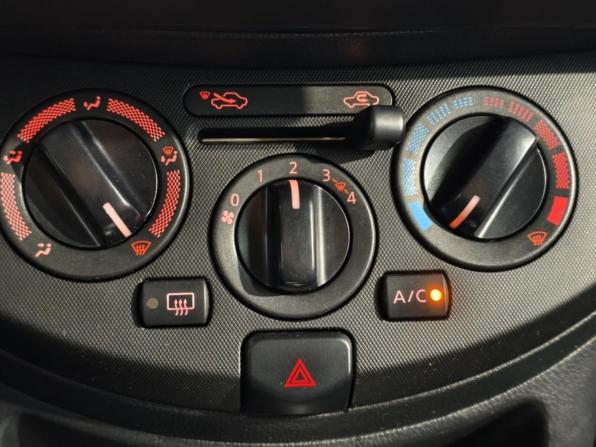 Nissan Note I Рестайлинг с пробегом 2012 года, цена 855 000 рублей, 128647 км, хэтчбек, Автокод Объявления