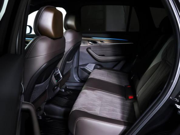 Geely Monjaro I Рестайлинг 2 с пробегом 2025 года, цена 4 450 000 рублей, 2448 км, внедорожник, Автокод Объявления