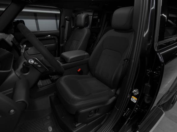 Land Rover Defender II с пробегом 2021 года, цена 14 500 000 рублей, 13600 км, внедорожник, Автокод Объявления