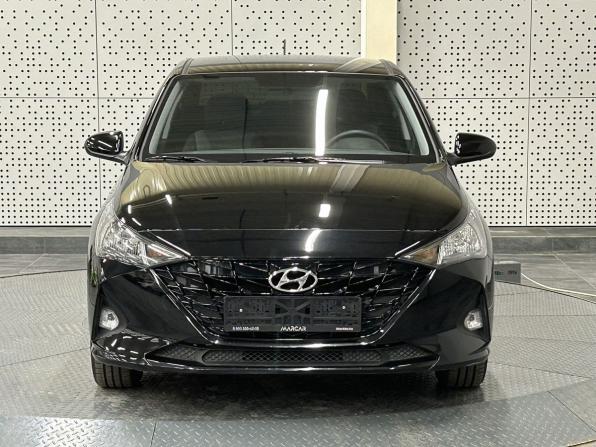 Hyundai Solaris II Рестайлинг с пробегом 2022 года, цена 1 690 000 рублей, 11292 км, седан, Автокод Объявления