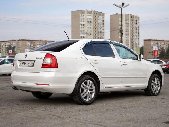 Skoda Octavia II (A5) Рестайлинг с пробегом 2013 года, цена 1 099 000 рублей, 121463 км, лифтбек, Автокод Объявления