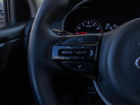 Kia Rio IV с пробегом 2018 года, цена 1 430 000 рублей, 85243 км, хэтчбек, Автокод Объявления
