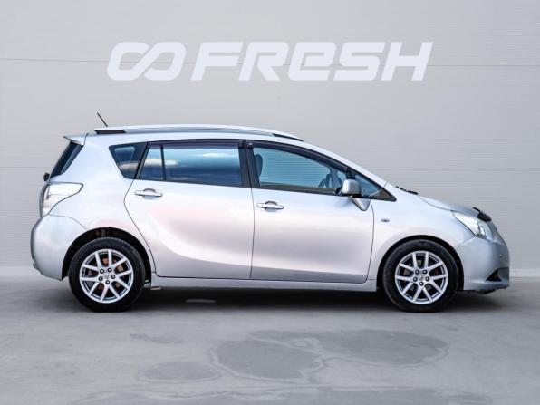 Toyota Verso I с пробегом 2011 года, цена 950 000 рублей, 253129 км, компактвэн, Автокод Объявления