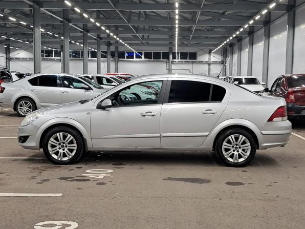 Opel Astra H Рестайлинг с пробегом 2008 года, цена 339 000 рублей, 192000 км, седан, Автокод Объявления